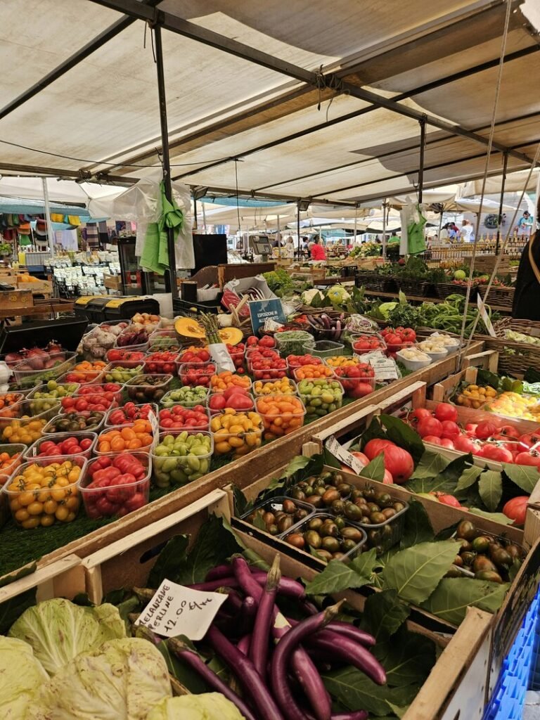 Campo de' Fiori Market in Rome Campo de' Fiori Market in Rome