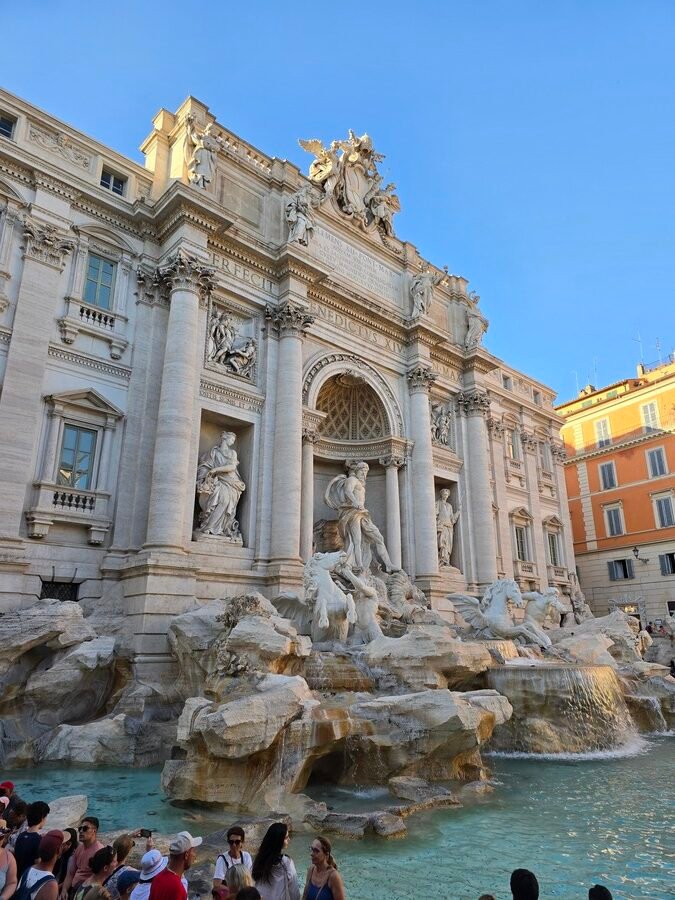 Trevi fountain Trevi fountain