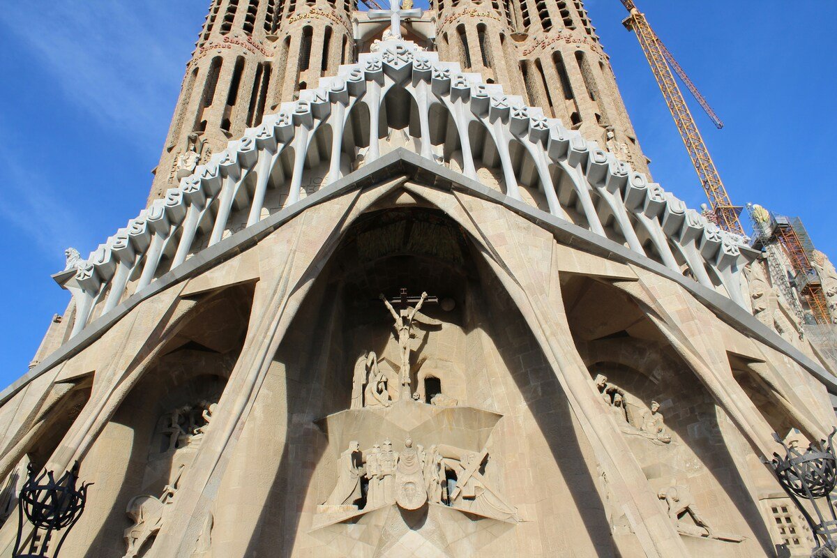 La Sagrada Familia - Barcelona travel itinerary