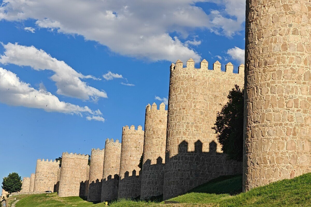 Day trips from Madrid by train to Avila